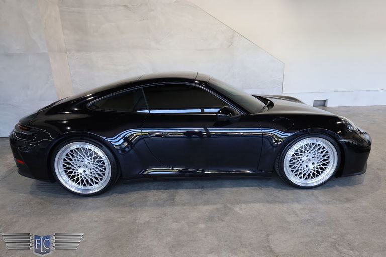 Porsche 992.2 Carrera