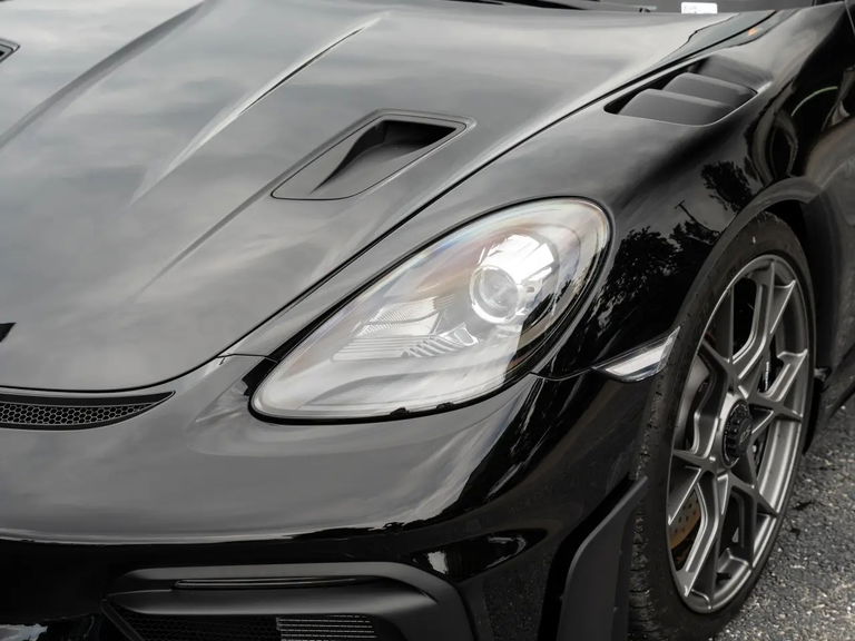 Porsche 718 Cayman GT4 RS