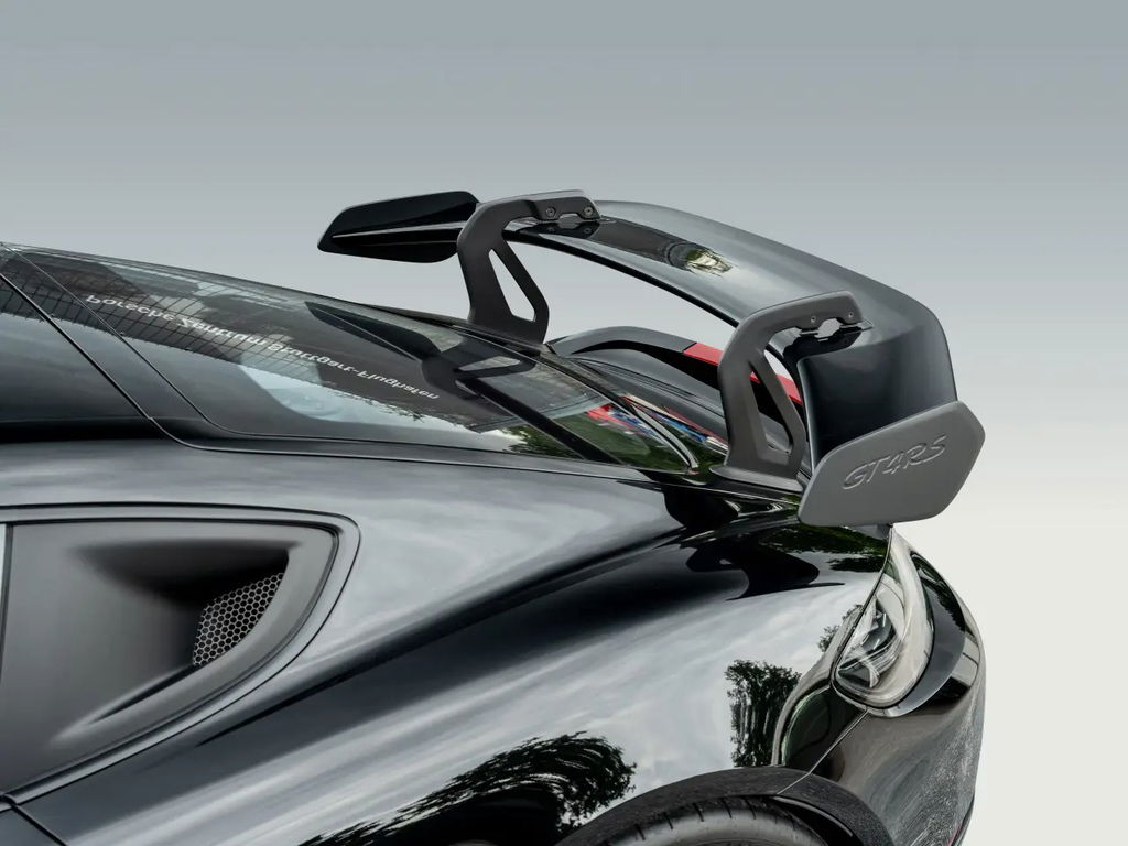 Porsche 718 Cayman GT4 RS