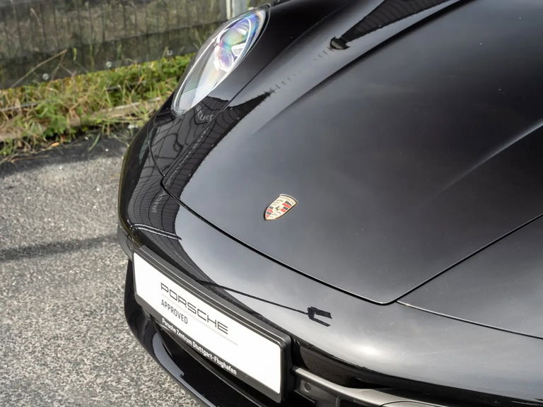 Porsche 992 Carrera 4S