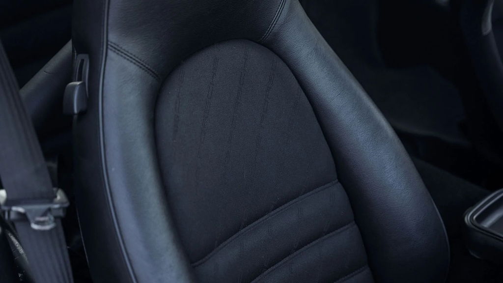 Porsche 944 Turbo Cup