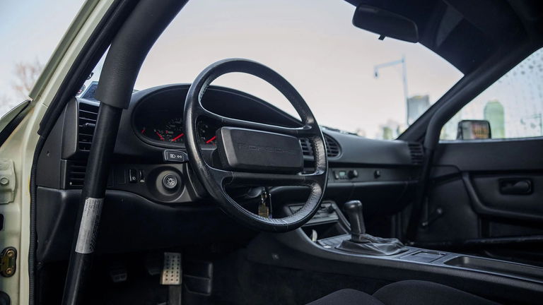 Porsche 944 Turbo Cup