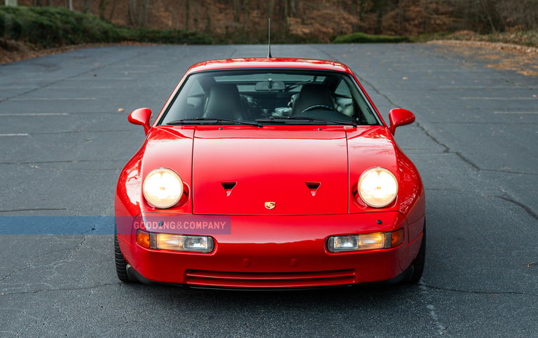 Porsche 928 GTS