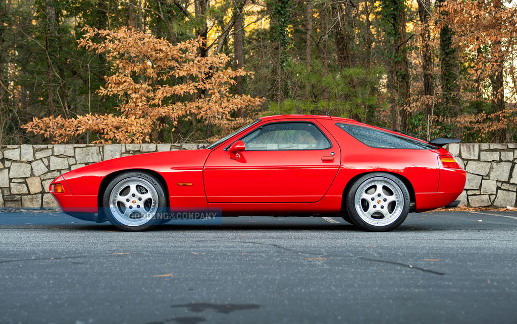 Porsche 928 GTS