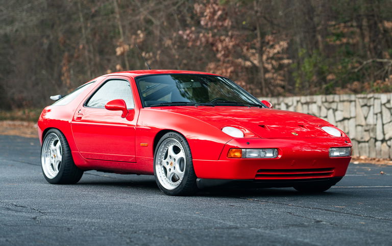 Porsche 928 GTS
