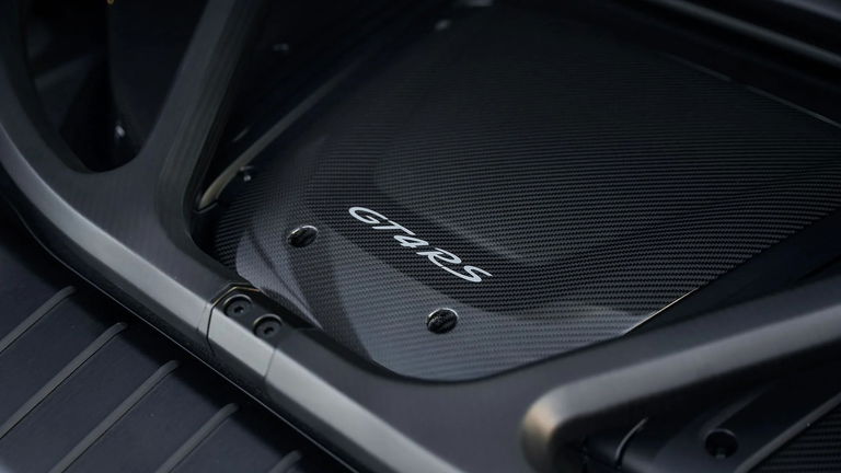 Porsche 718 Cayman GT4 RS