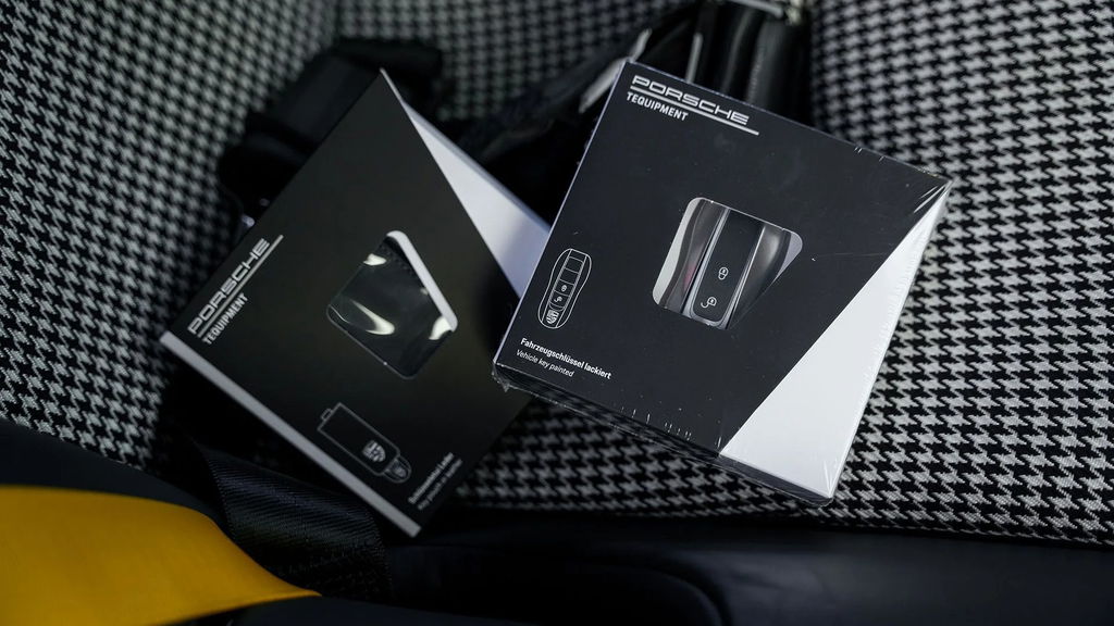 Porsche 718 Cayman GT4 RS