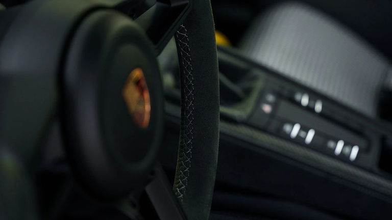 Porsche 718 Cayman GT4 RS