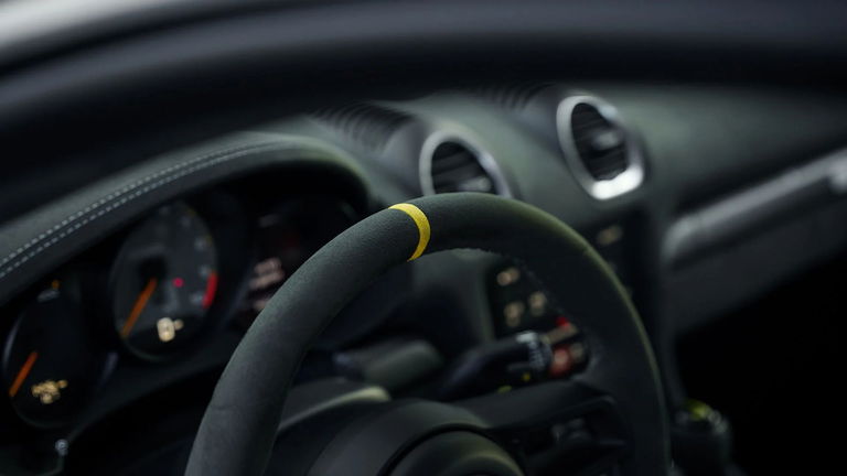 Porsche 718 Cayman GT4 RS