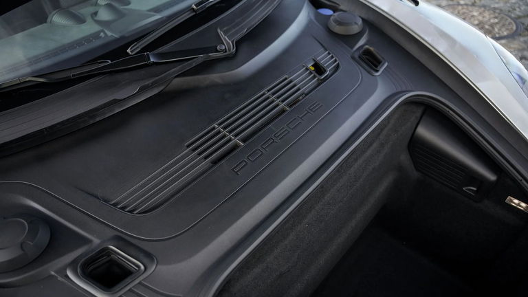 Porsche 718 Cayman GT4 RS