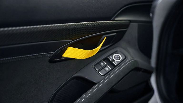 Porsche 718 Cayman GT4 RS