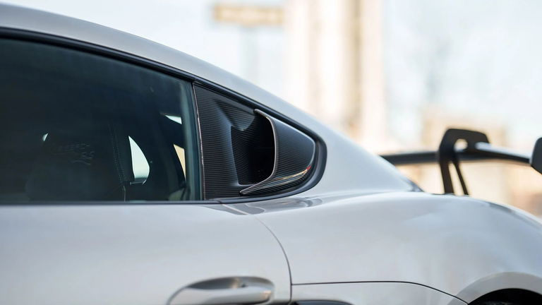 Porsche 718 Cayman GT4 RS