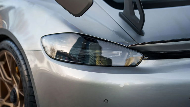 Porsche 718 Cayman GT4 RS