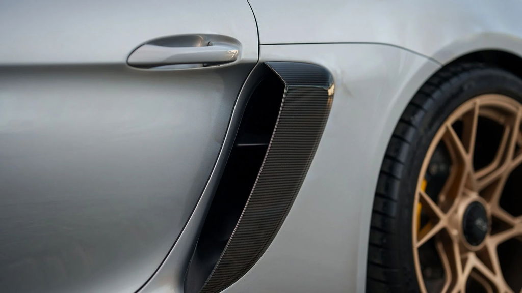 Porsche 718 Cayman GT4 RS