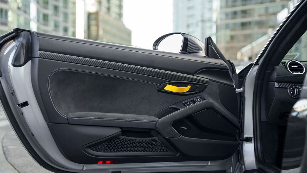 Porsche 718 Cayman GT4 RS