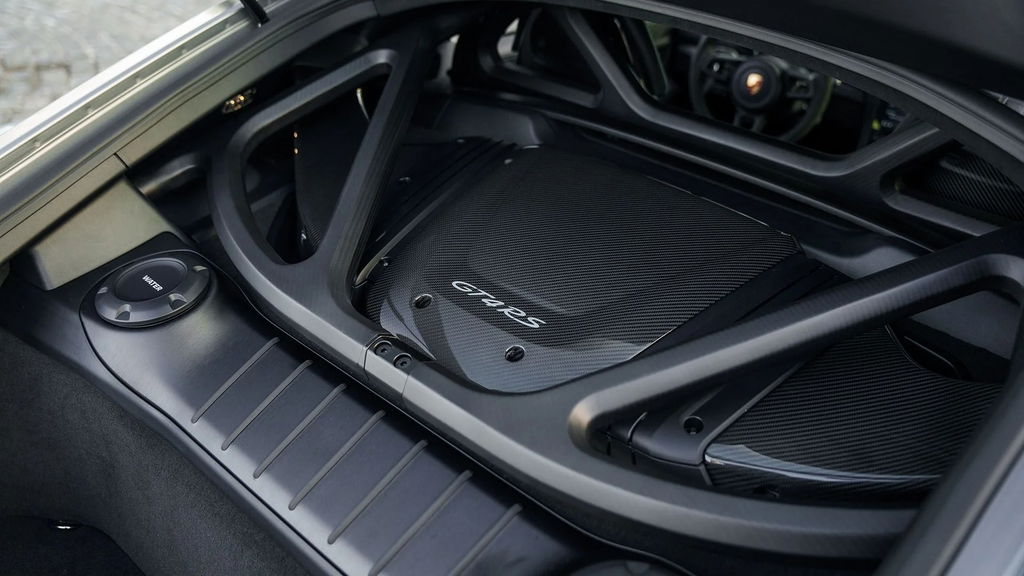 Porsche 718 Cayman GT4 RS