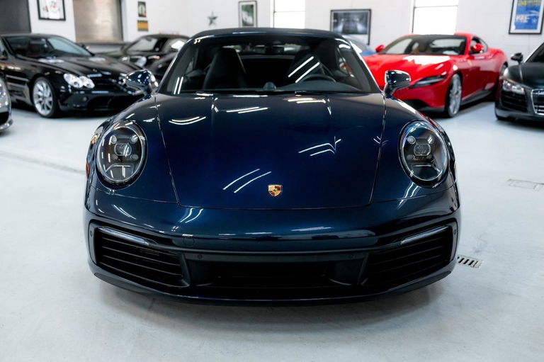 Porsche 992 Carrera