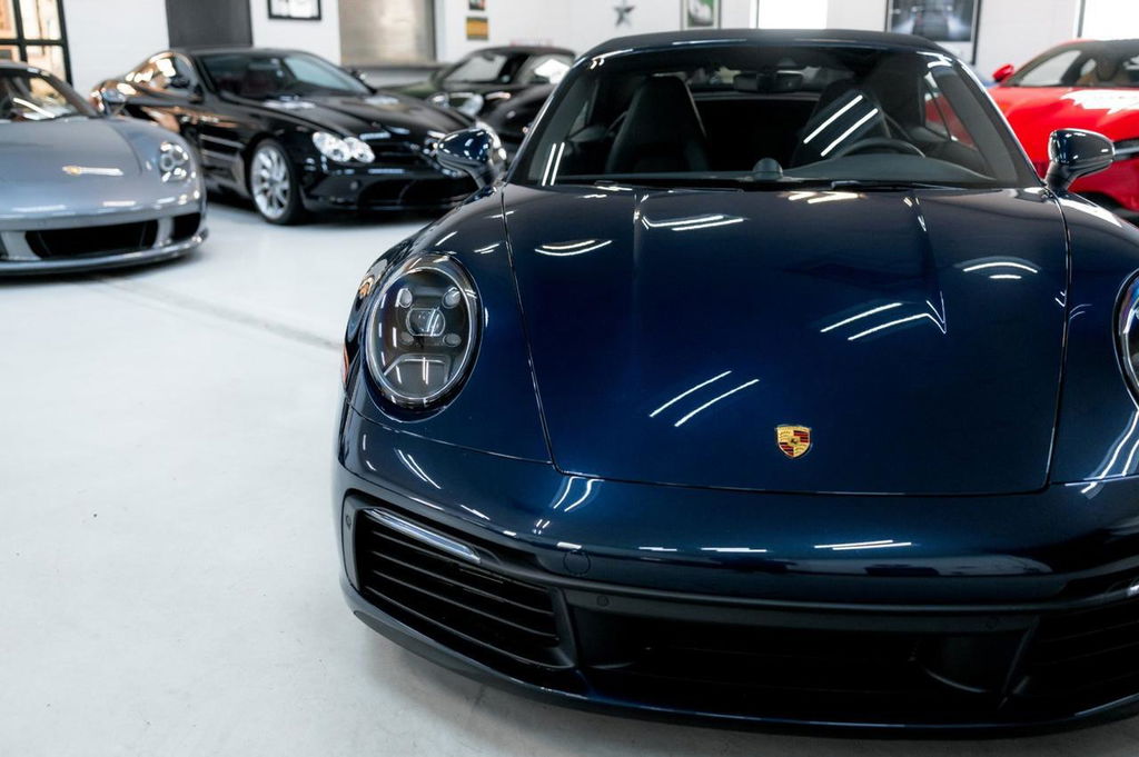 Porsche 992 Carrera