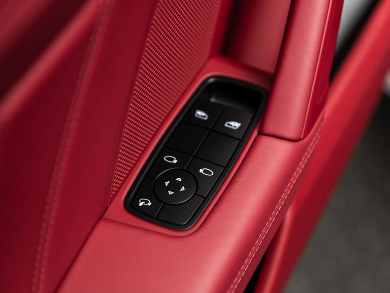 Porsche 992 Targa 4 GTS