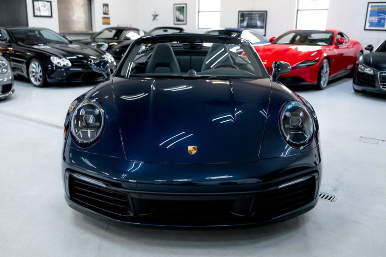 Porsche 992 Carrera