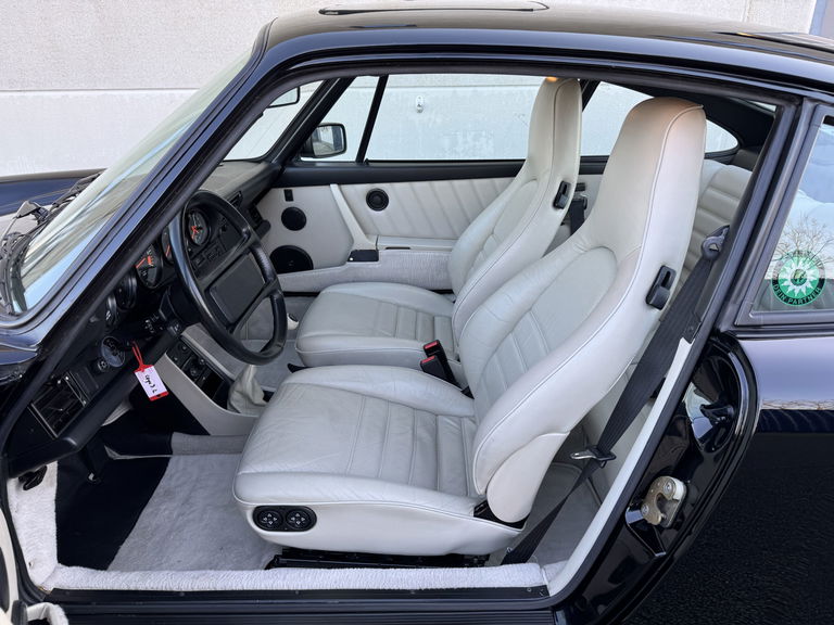 Porsche 911 Carrera 3.2 (KAT)