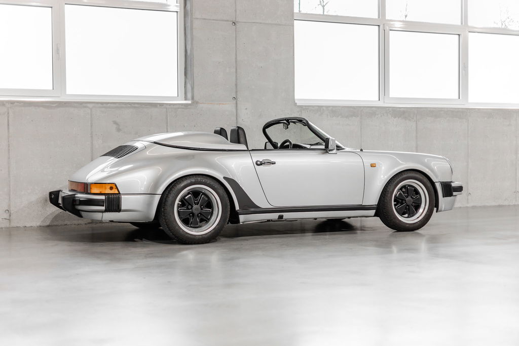 Porsche 911 Carrera 3.2 Speedster