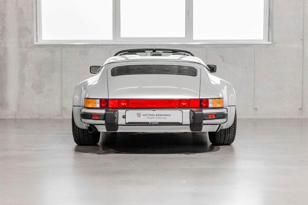 Porsche 911 Carrera 3.2 Speedster