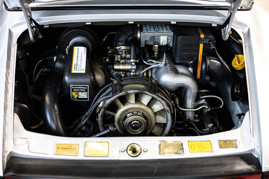 Porsche 911 Carrera 3.2 Speedster