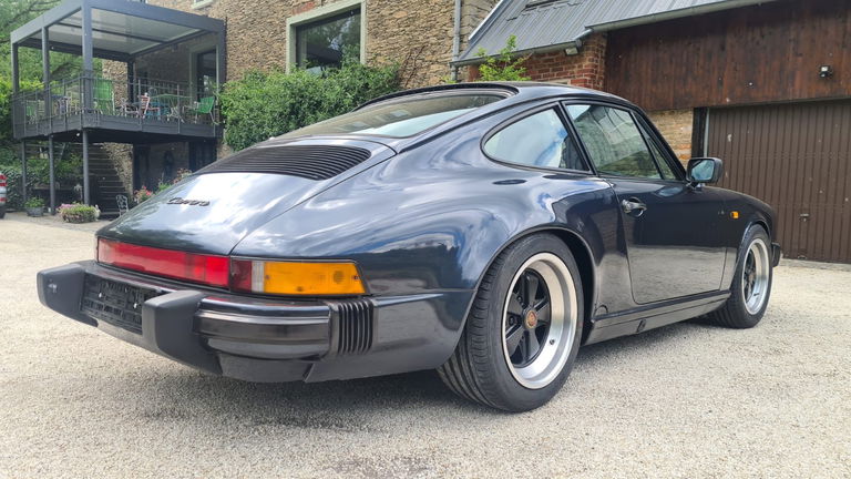 Porsche 911 Carrera 3.2