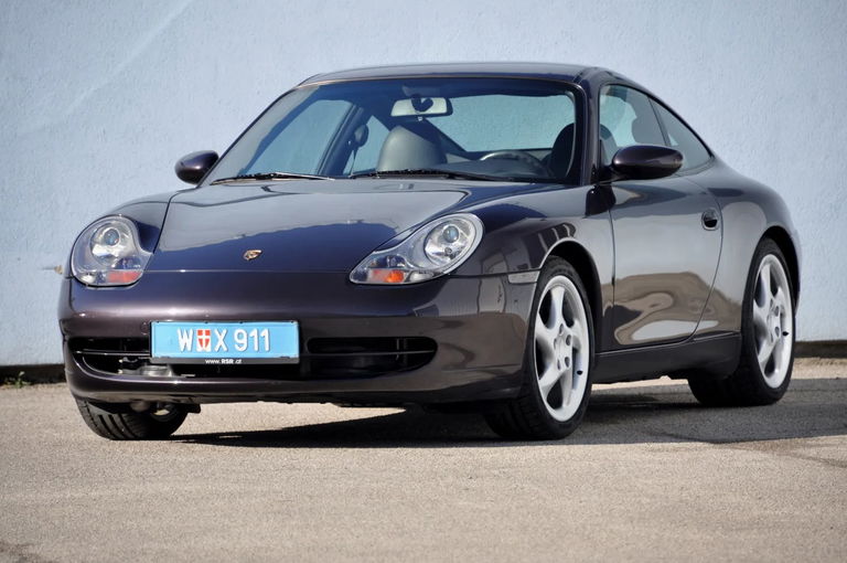 Porsche 996 Carrera 4