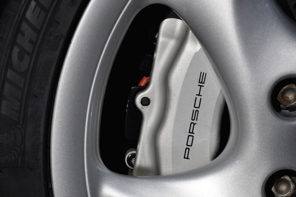 Porsche 996 Carrera 4