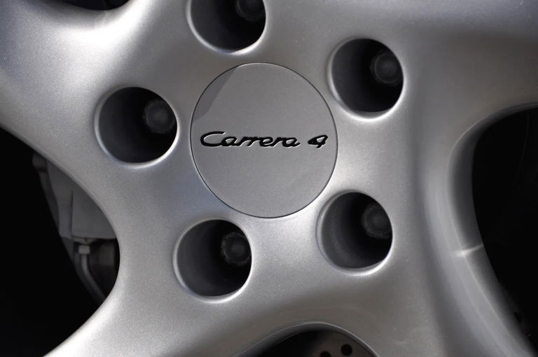 Porsche 996 Carrera 4