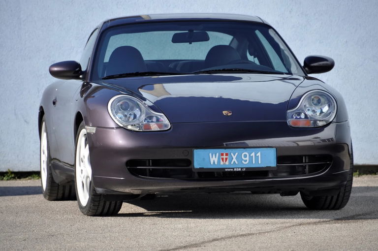 Porsche 996 Carrera 4