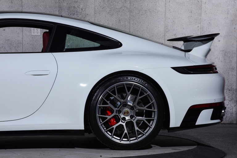 Porsche 992 Carrera 4S