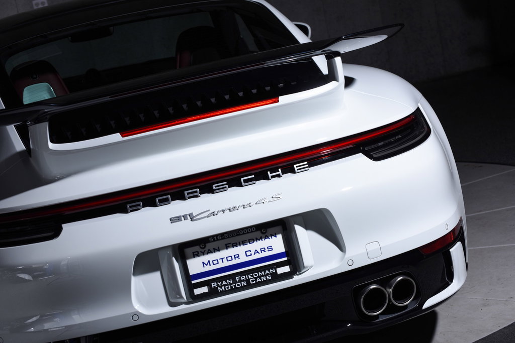 Porsche 992 Carrera 4S