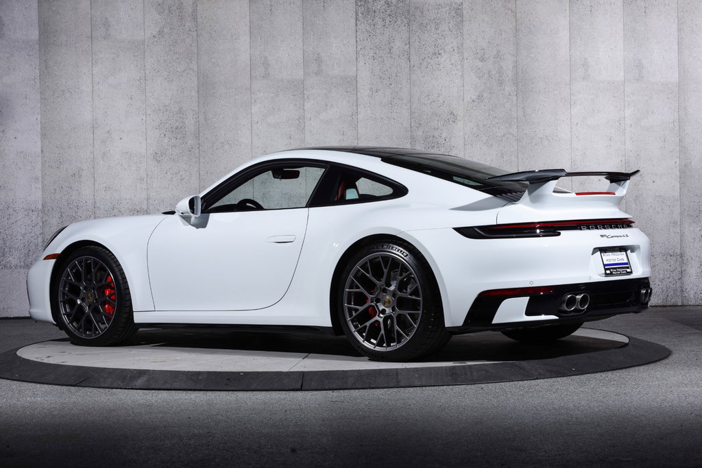 Porsche 992 Carrera 4S