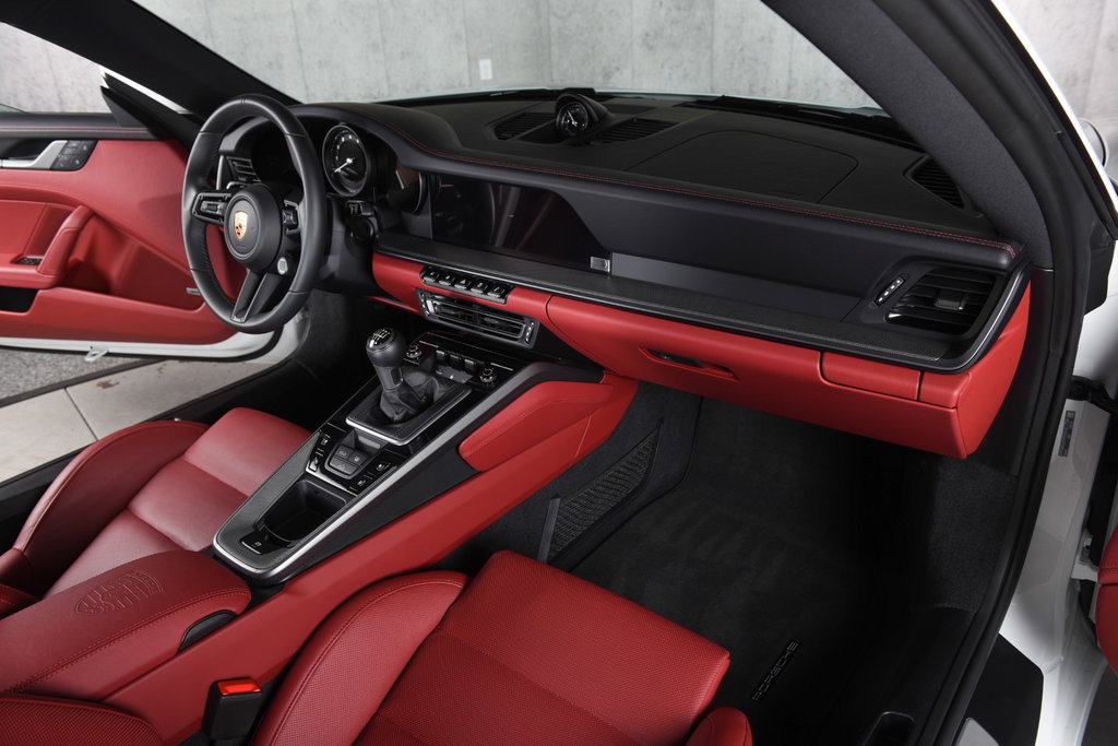 Porsche 992 Carrera 4S