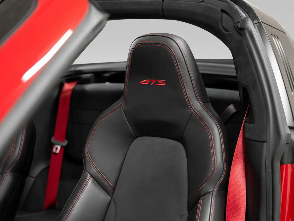 Porsche 992 Targa 4 GTS