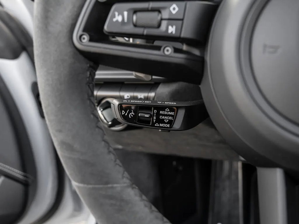 Porsche 992 Targa 4 GTS