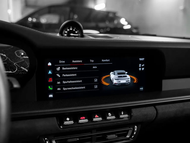 Porsche 992 Carrera 4 GTS