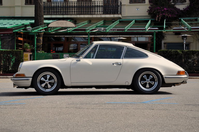 Porsche 911 Backdate
