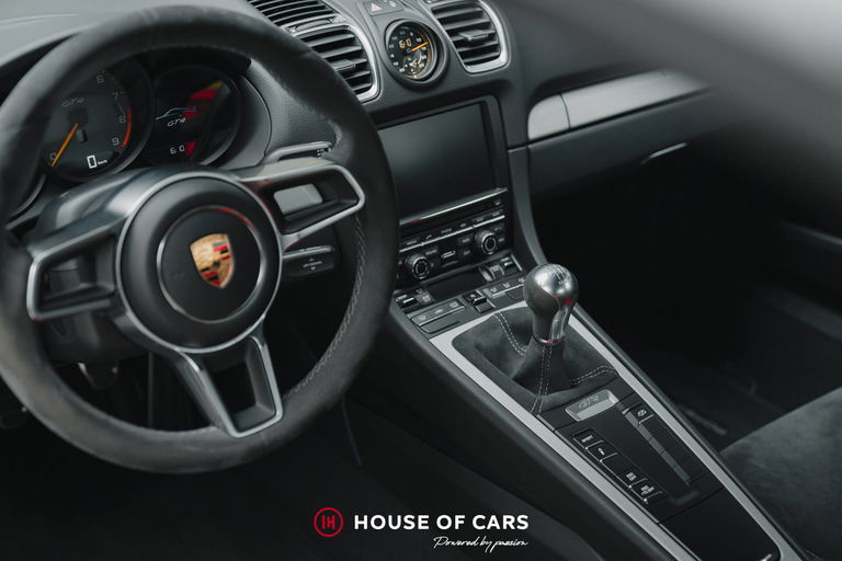 Porsche 981 Cayman GT4