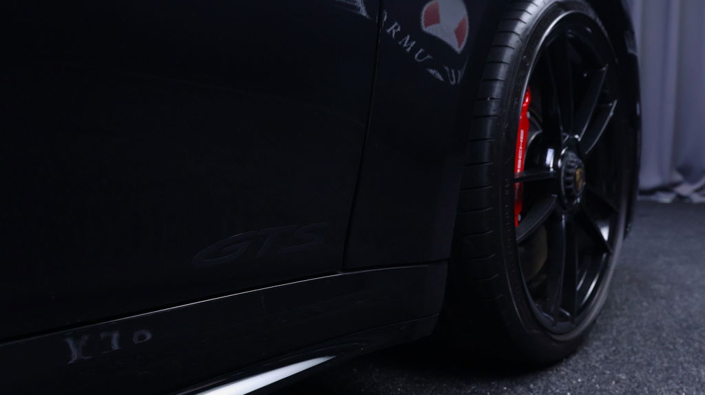 Porsche 992 Carrera 4 GTS