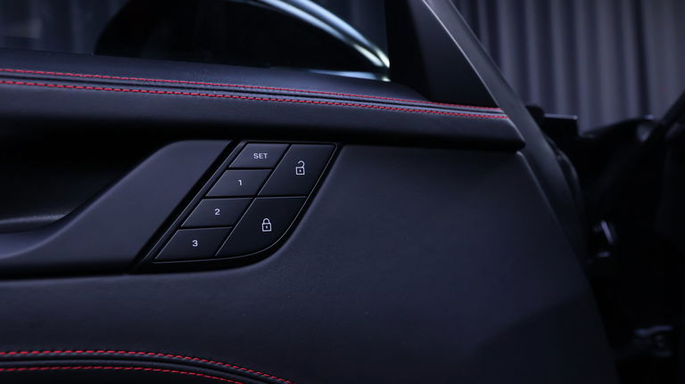 Porsche 992 Carrera 4 GTS