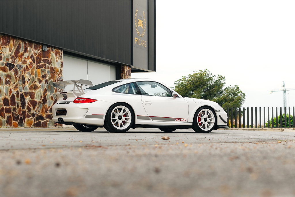 Porsche 997.2 GT3 RS 4.0