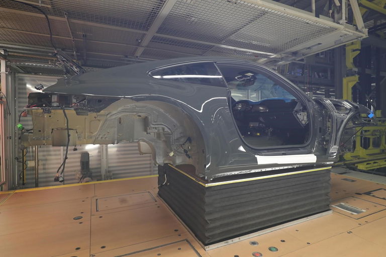 Porsche 992 GT3 Touring