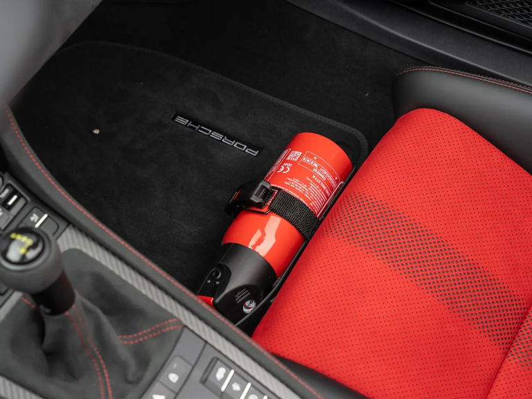 Porsche 718 Spyder RS