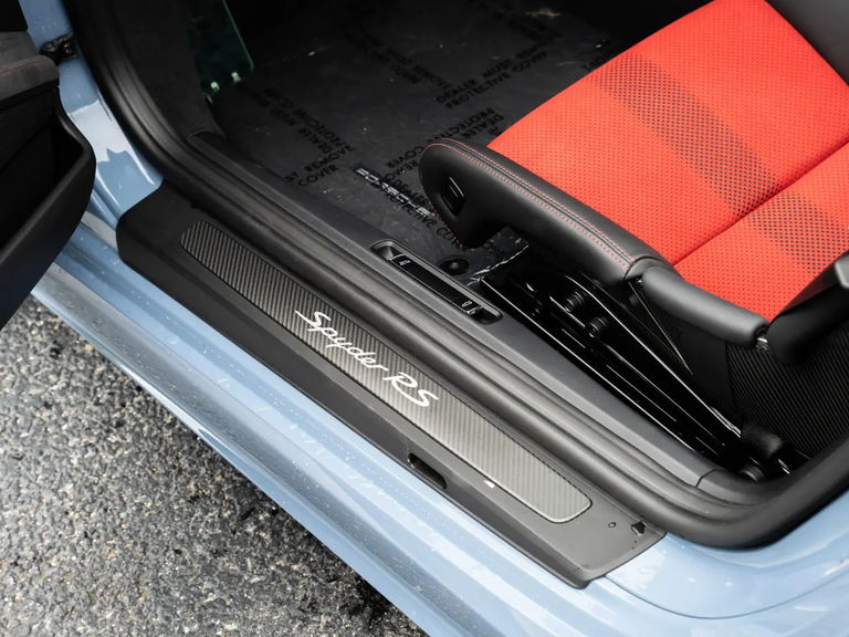 Porsche 718 Spyder RS