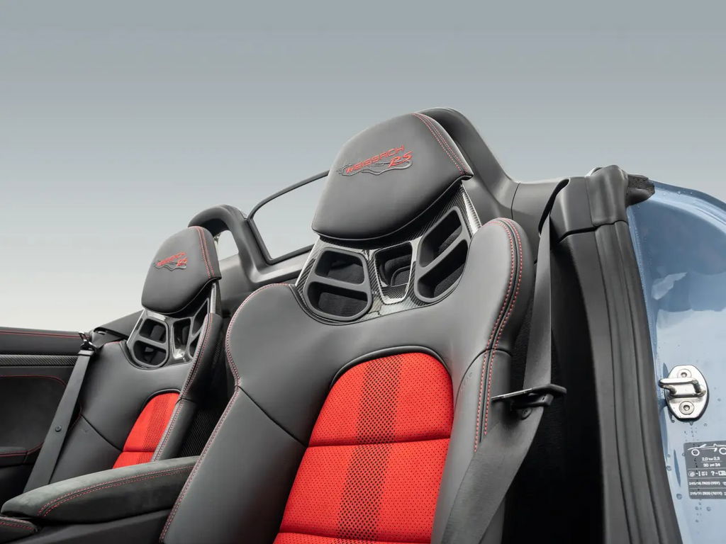 Porsche 718 Spyder RS