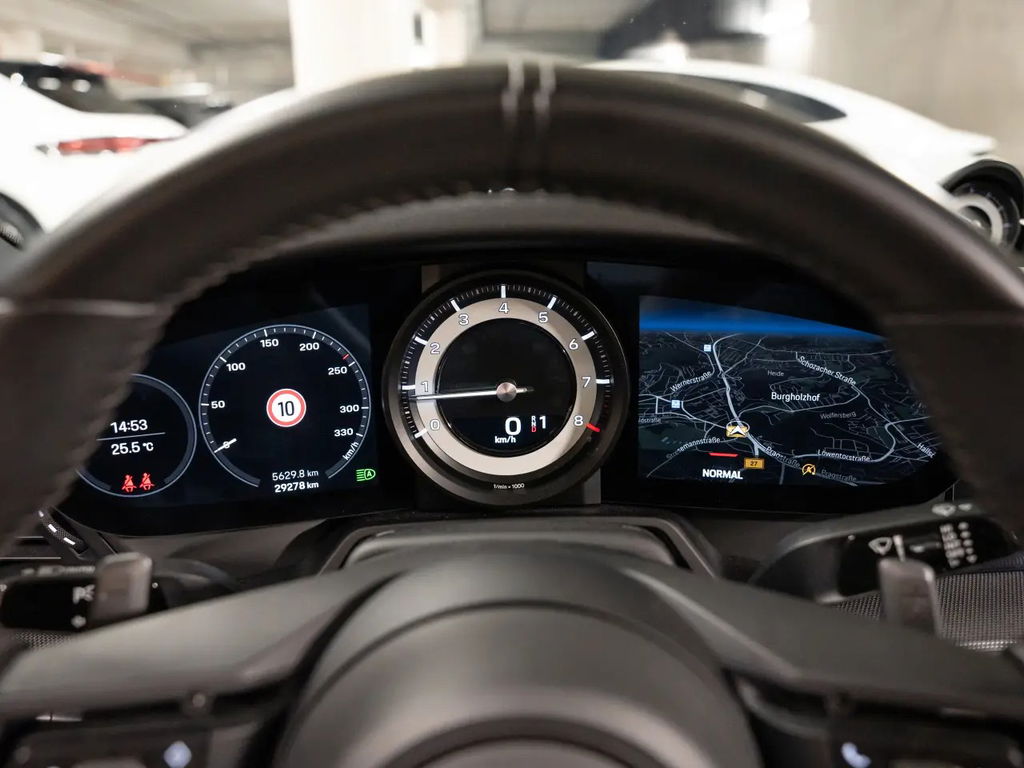 Porsche 992 Carrera 4S